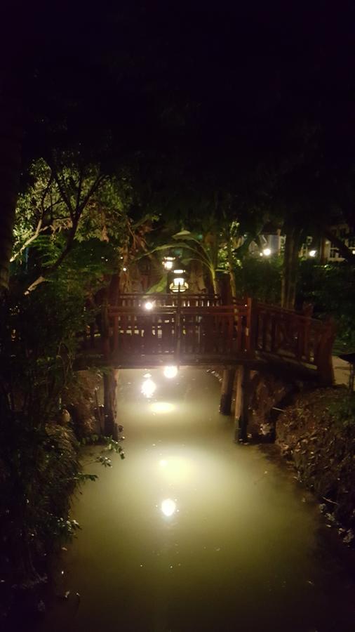 Ruean Mai Chai Khlong Amphawa Bagian luar foto