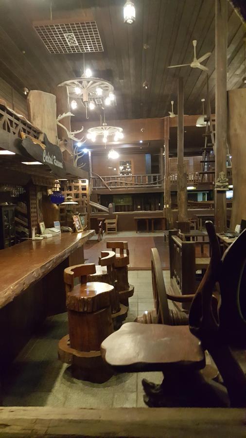 Ruean Mai Chai Khlong Amphawa Bagian luar foto
