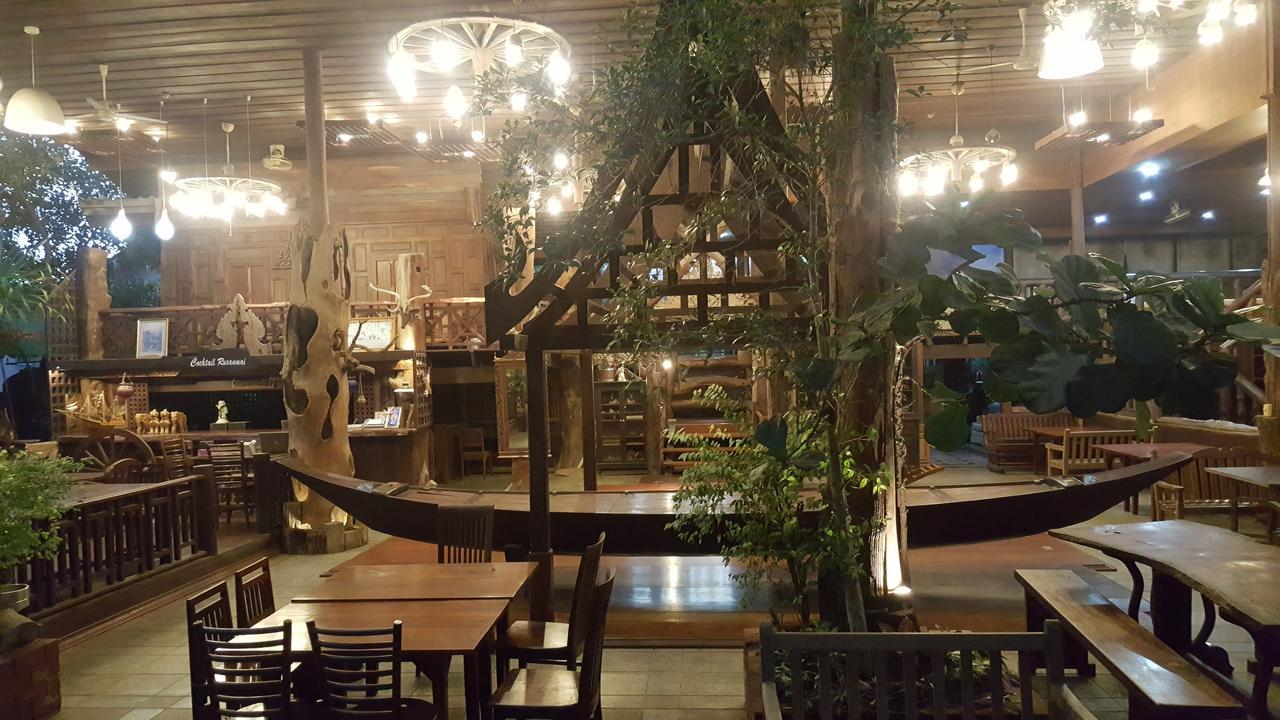 Ruean Mai Chai Khlong Amphawa Bagian luar foto